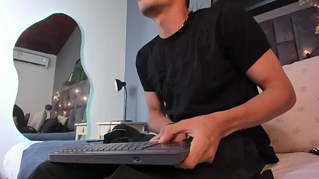 RomeoBoselli__ live sex cam