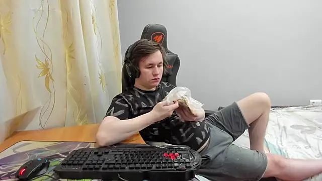 iliaskrislove webcam