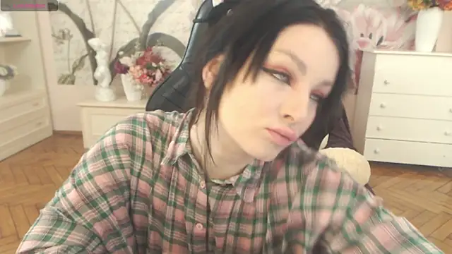 BritneyBarker webcam