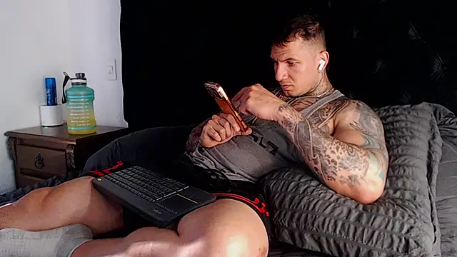 Shane_Clay webcam