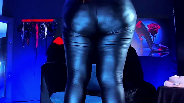 nikkiflames (F young) - worship your goddess's boots