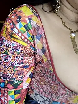 aarna111 (Ask my age) - Boobs flash