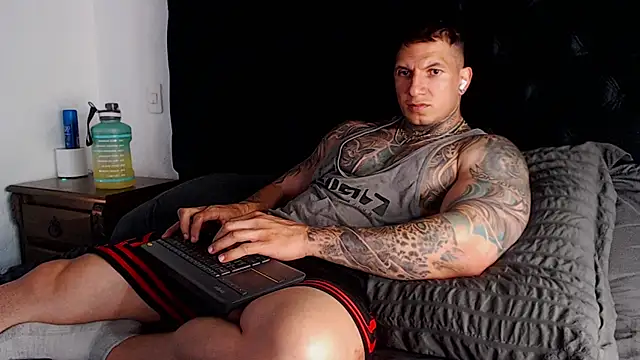 Shane_Clay webcam