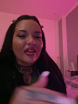 _MelinaCurves_ webcam