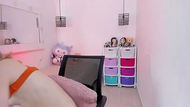 KimberlyJohnsoon live sex cam