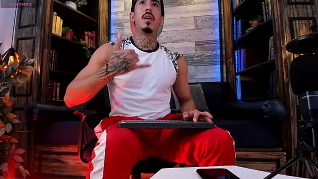 Donovan_Desmond webcam