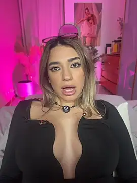 italiangirl (F young) - 👑🔥 BUTTPLUG + DILDO PUSSY 🧨🌊