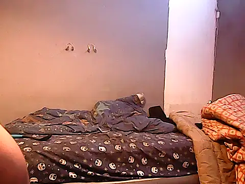 twinkerbell344 - Twinkerbell344's free webcam - UK Sex Cams