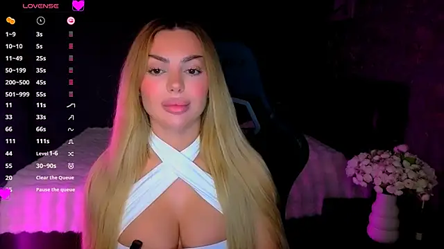 Ayla__Demir webcam