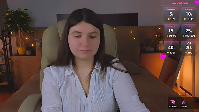 Viola__Shy live sex cam