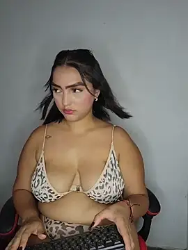 Mia_em webcam