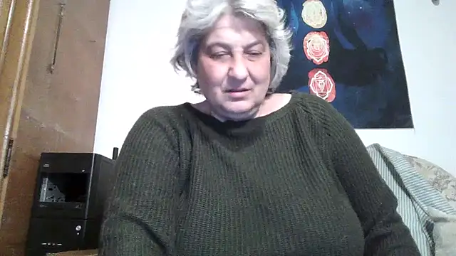 ExquisiteMature webcam