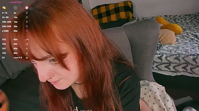 Alice_CutePerv webcam