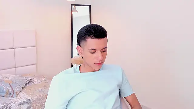 dominicjonnes webcam