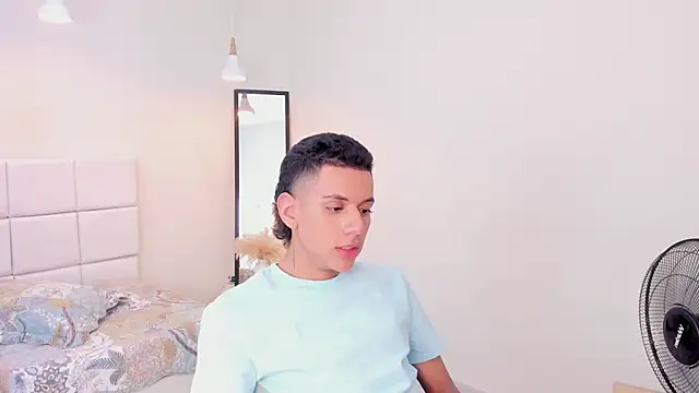 dominicjonnes webcam