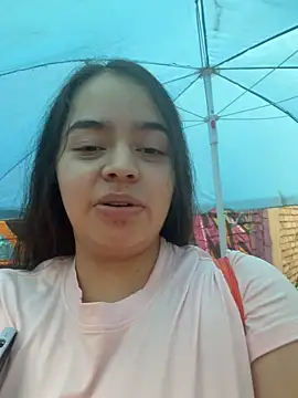 srta_ahome69 (Ask my age) - Squirt in a cup and drink it