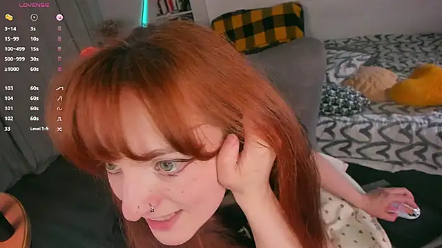 Alice_CutePerv webcam