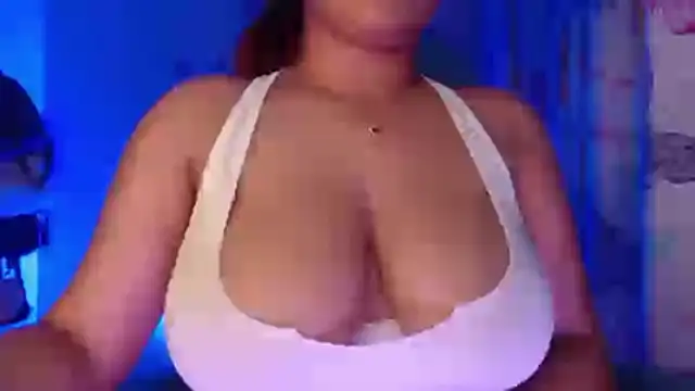 NicolleTaylor webcam