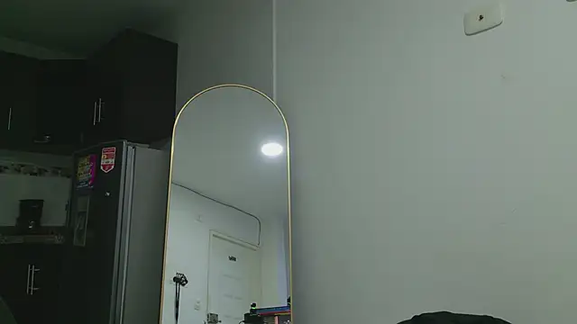 grey___27 - Grey___27's free webcam - UK Sex Cams