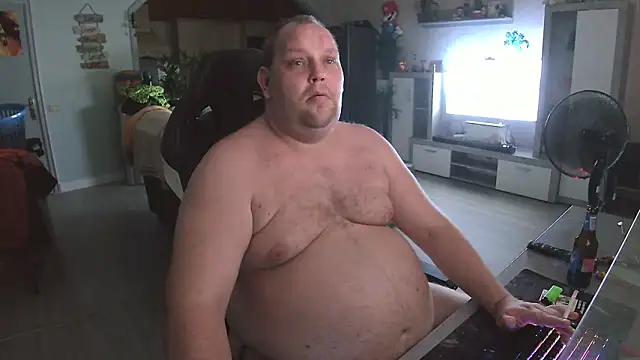 hotfire-112 (Ask my age) - show asshole