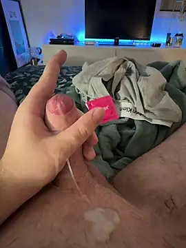 thomascrtz (M twink) - Ejac