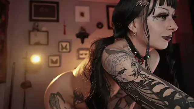 insania_9999_ live sex cam