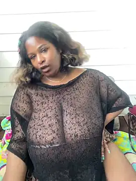 xoxoSELENAxoxo webcam