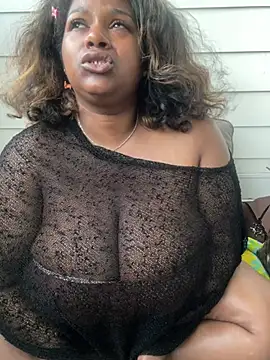 xoxoSELENAxoxo webcam