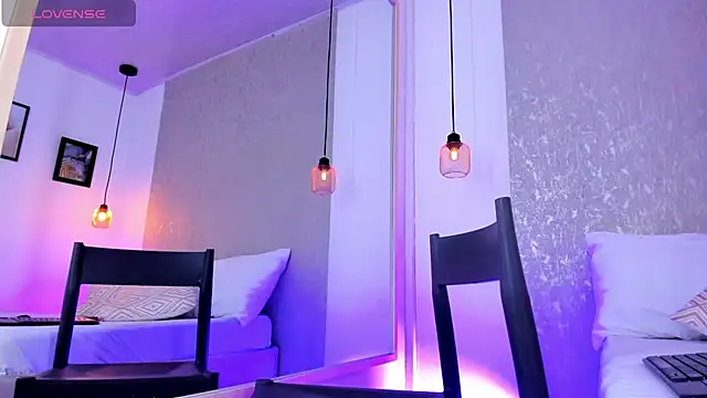 martina_077 - Martina_077's free webcam - UK Sex Cams