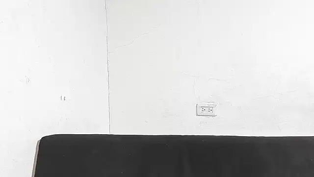 eirlysx (F teen) - cum on tits