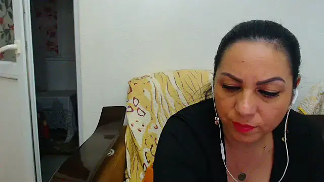 missella - MissElla's free webcam - UK Sex Cams