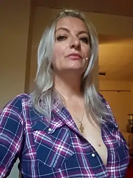 ladytouch - LadyTouch's free webcam - UK Sex Cams