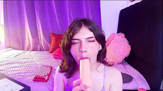 angel_shiny (M twink) - Blowjob and Deepthroat 🔥💦