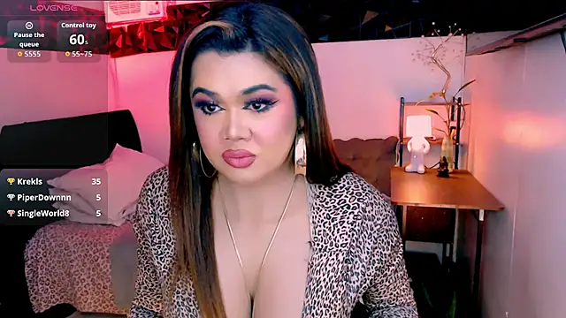 asiankatyhuge live sex cam