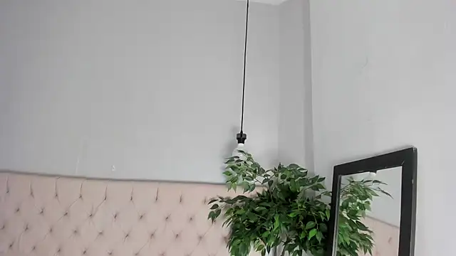 Victoria_Coleman webcam