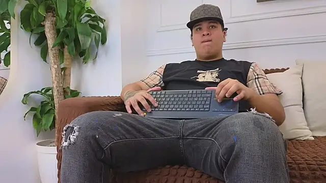 Naim_Bennetsex webcam