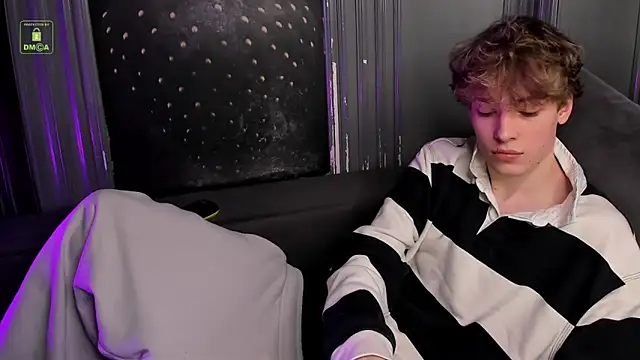 Kevin_Garsia's live cam