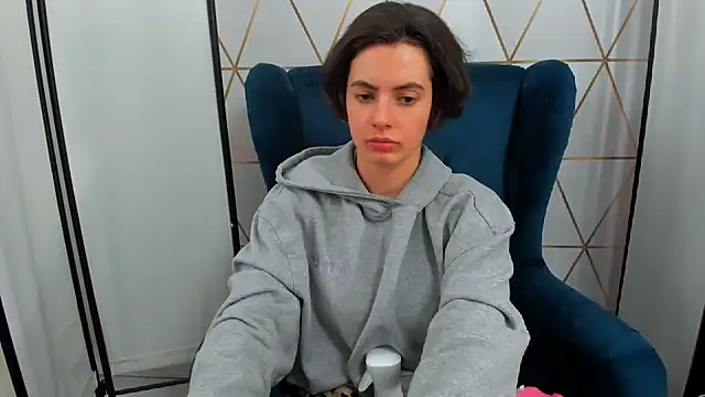 CarliFantasy25 webcam