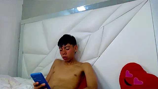 liarr_ - Liarr_'s free webcam - UK Sex Cams