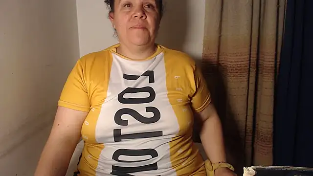 agathamiller01 webcam