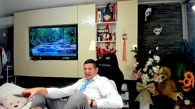 SpartacusDaddy48 webcam