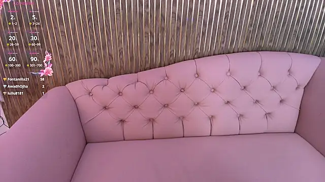 Aminaa_Kaarim webcam