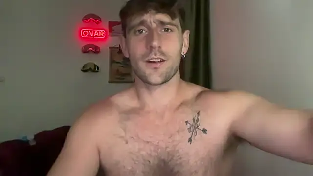 lukegunn Live Webcam on Stripchat