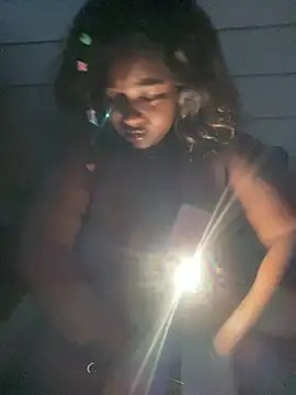 xoxoSELENAxoxo from StripChat is Freechat