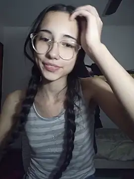 isaaabelaaa — live cam model