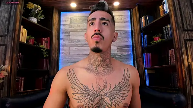 Donovan_Desmond webcam