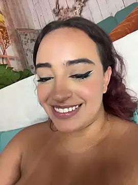 NaughtyNinnaXXX webcam