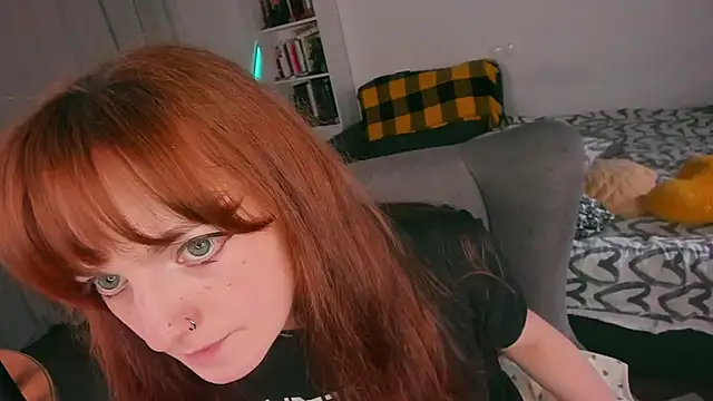 Alice_CutePerv webcam