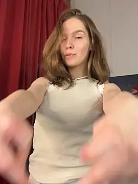 MyKittySayMeow webcam