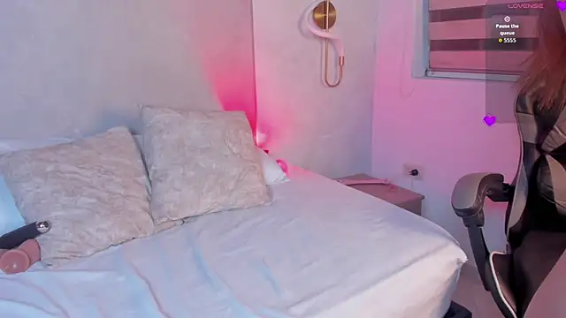 scarlett_rosse_x - Scarlett_rosse_x's free webcam - UK Sex Cams